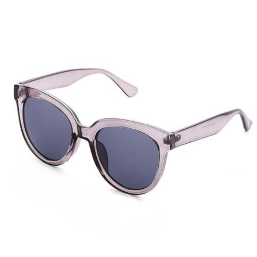 NWT Crystal Grey Smoke Sunglasses & Case